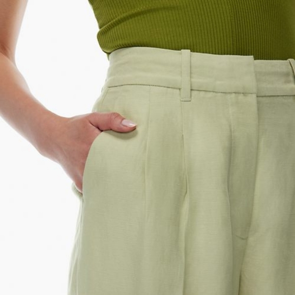 🌼 NWT Wilfred carrot linen pants in pastel sage green - Picture 4 of 8